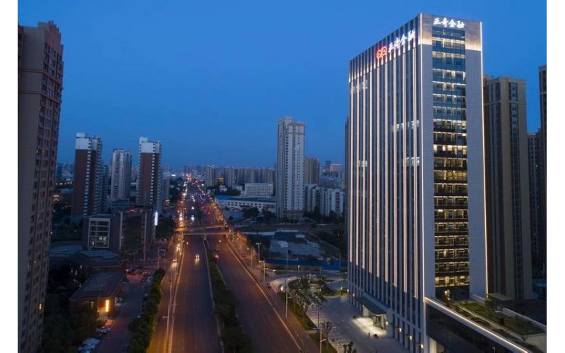 LA Audio榮登上市企業(yè)—正奇金融，  為其打造出色的會議擴聲系統(tǒng)。